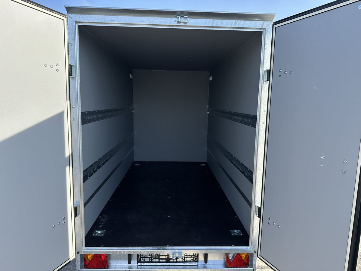 Anhänger Furgon BOX 3015/2 Temared deux essieux freinés 2000kg