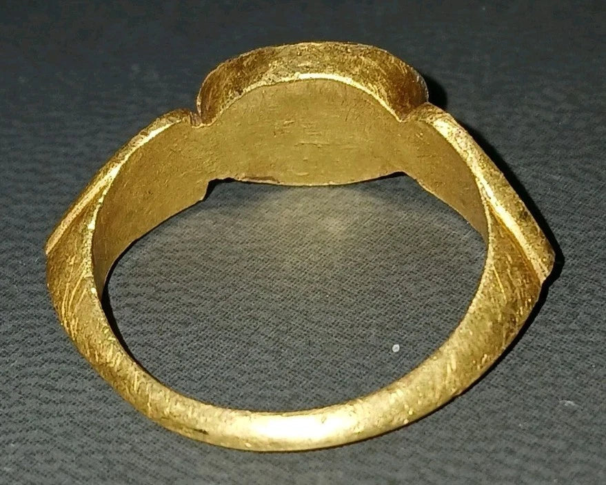 Bague romaine en or – IIe–IIIe siècle après J.-C