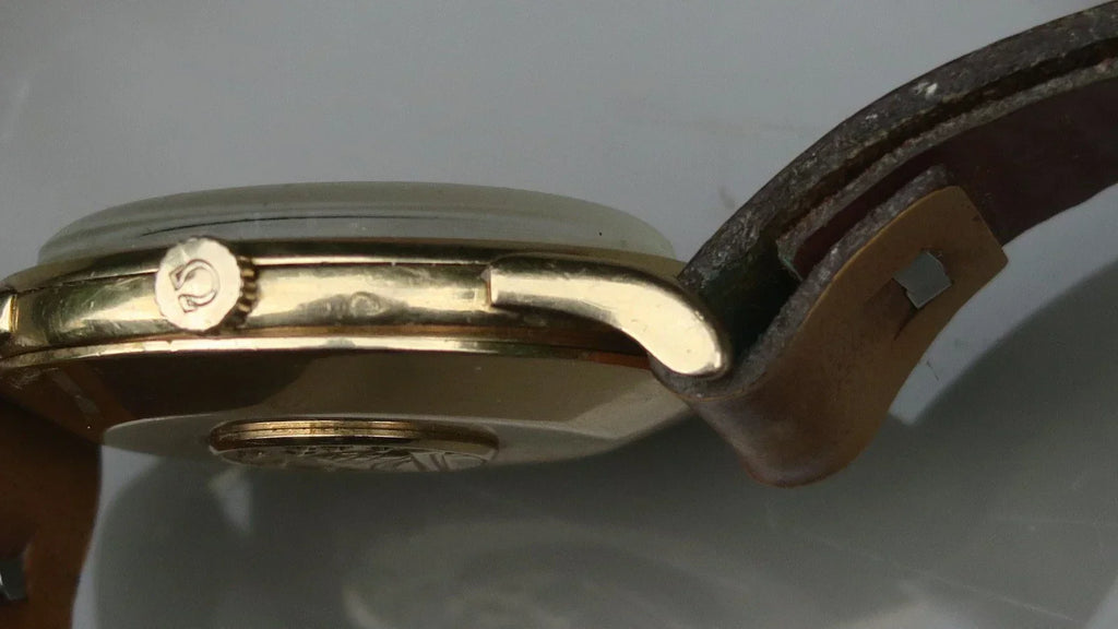 MONTRE OMEGA CONSTELLATION AUTOMATIQUE OR 18 K