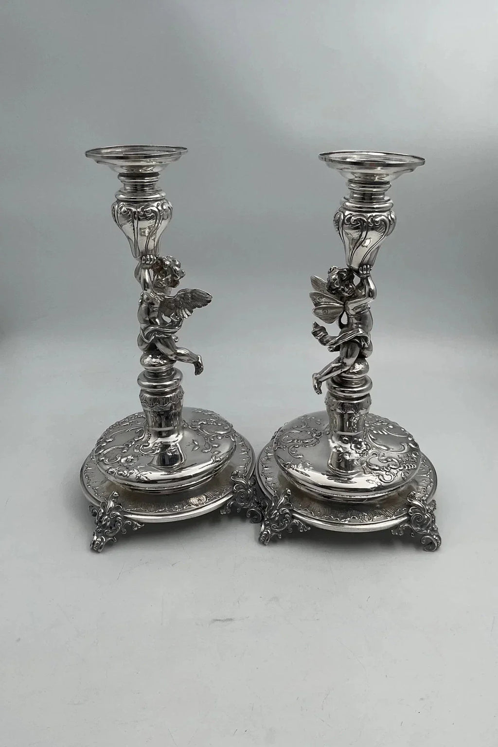Paire de bougeoirs en argent Allemand