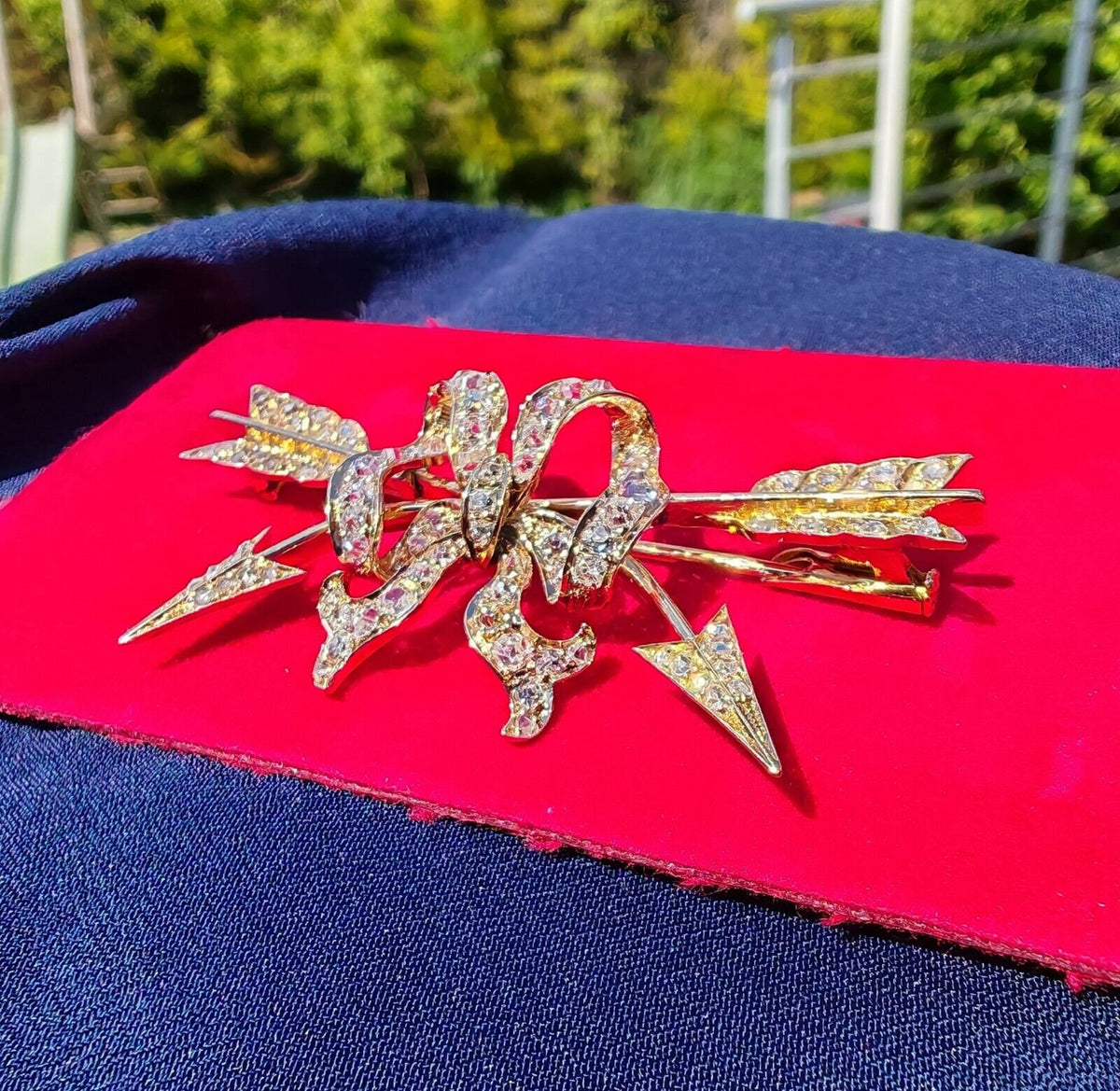 Ancienne broche pendentif en or et diamants