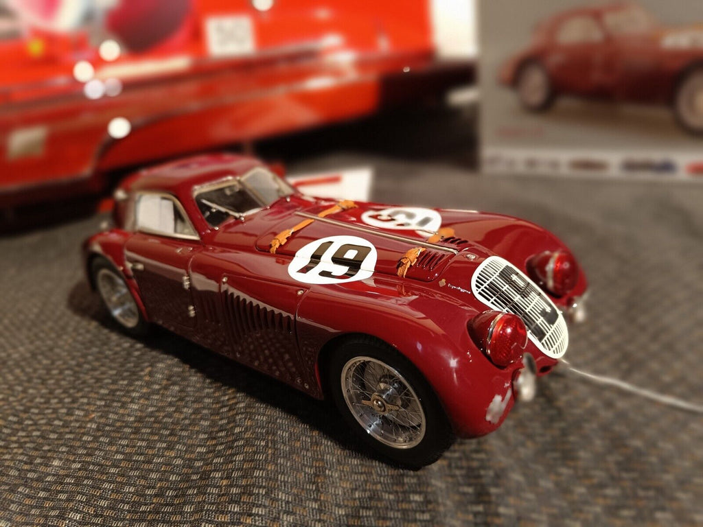 CMC-Modellauto im Maßstab 1:18