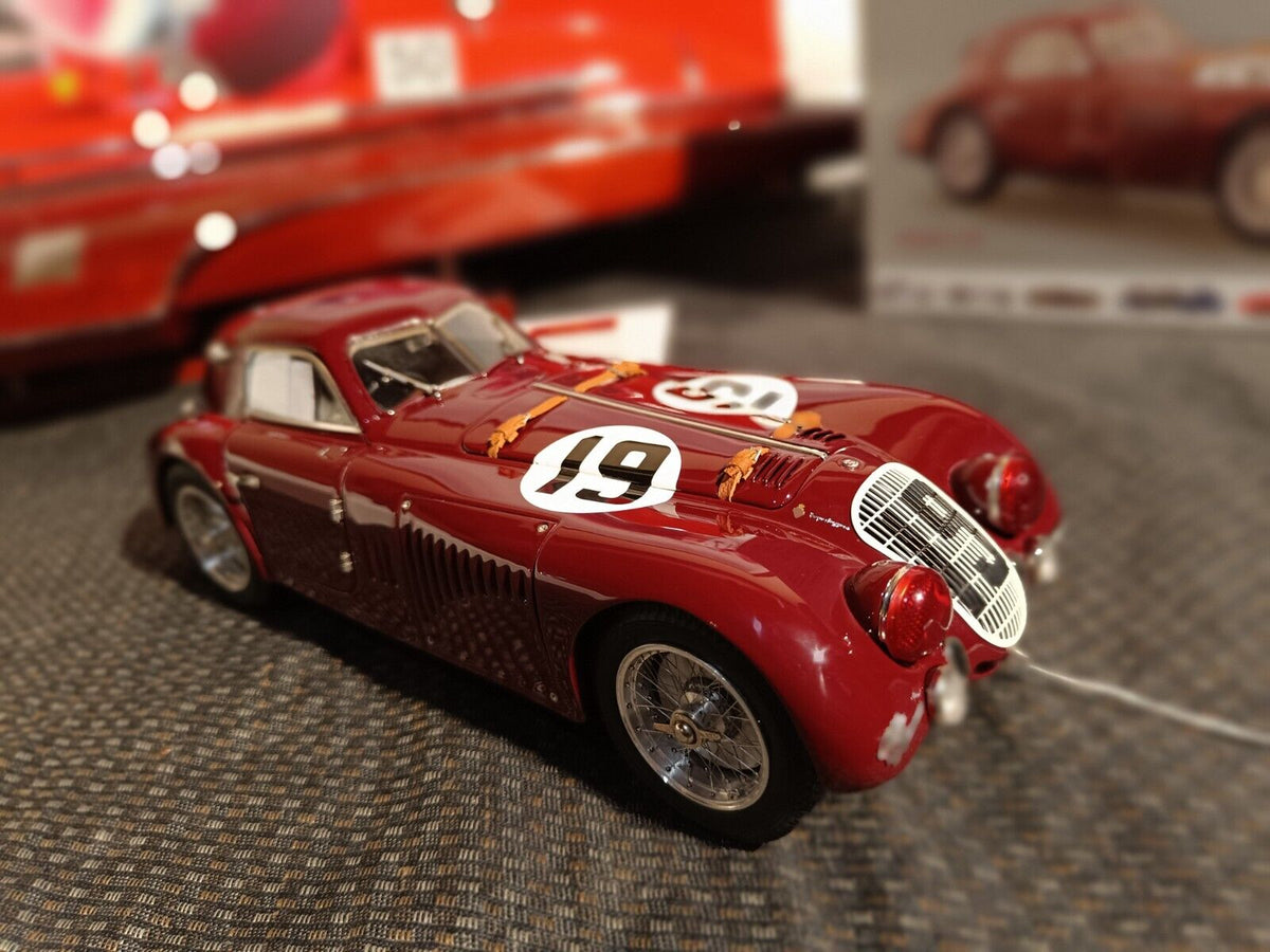 CMC-Modellauto im Maßstab 1:18