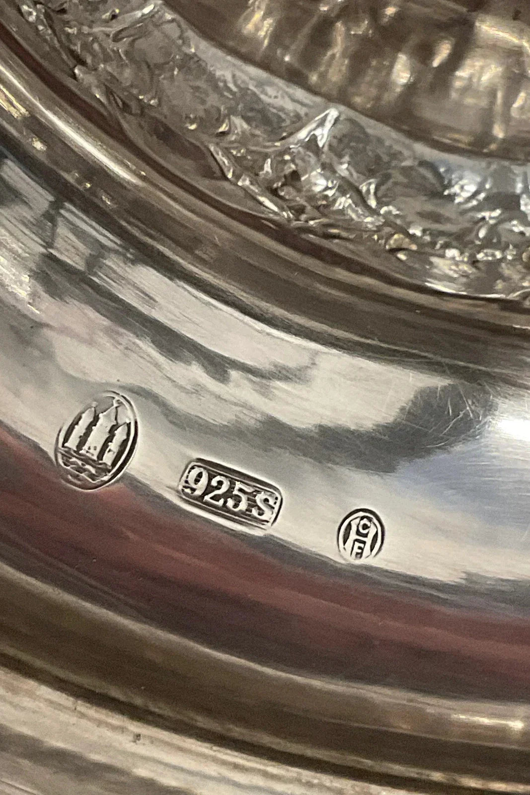 Paire de bougeoirs en argent
