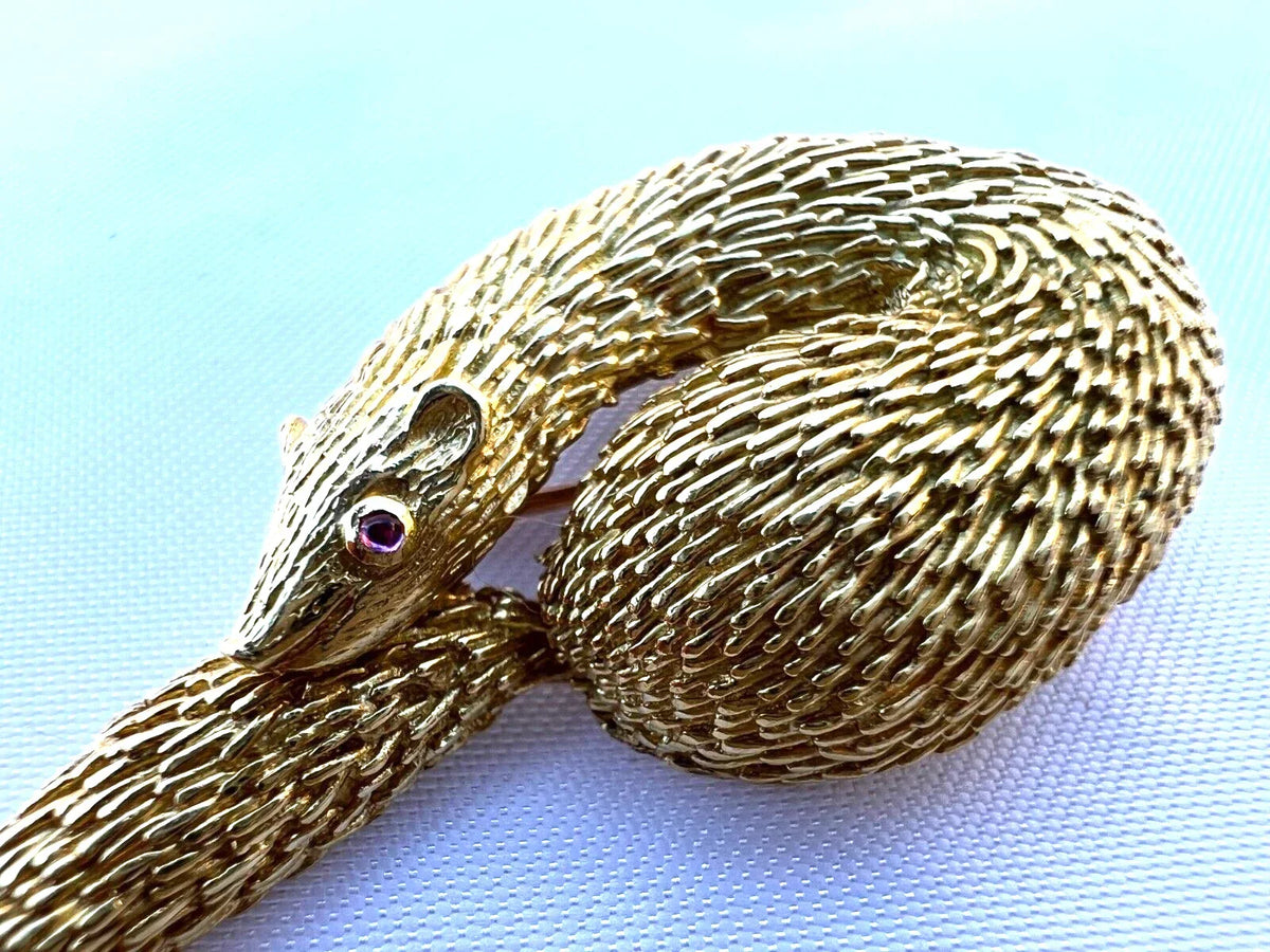 MAGNIFIQUE BROCHE FRANÇAISE EN OR 18 CARATS