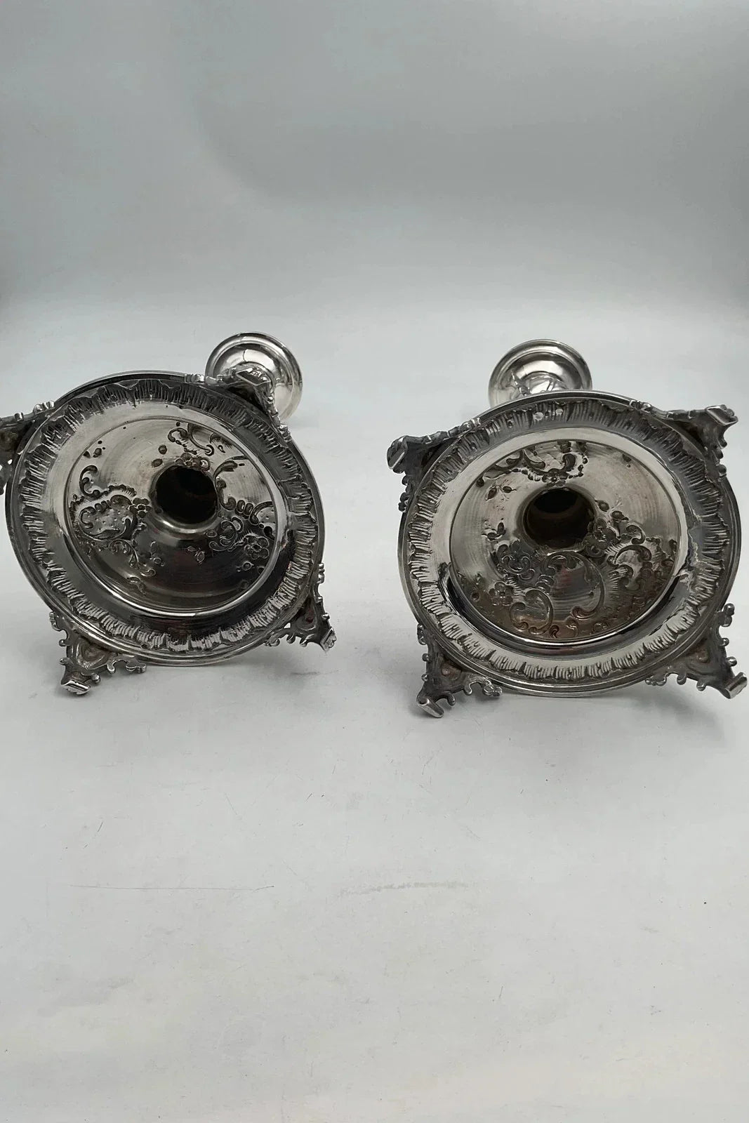 Paire de bougeoirs en argent Allemand