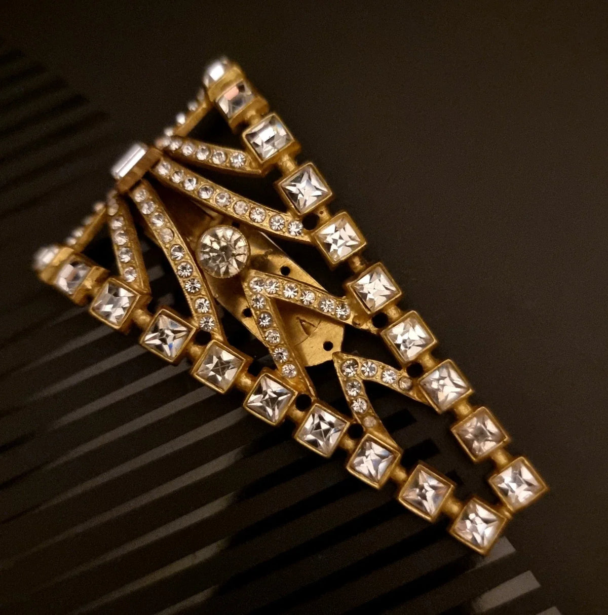 Clip de corsage vintage attribué à Dior – Années 1950-60