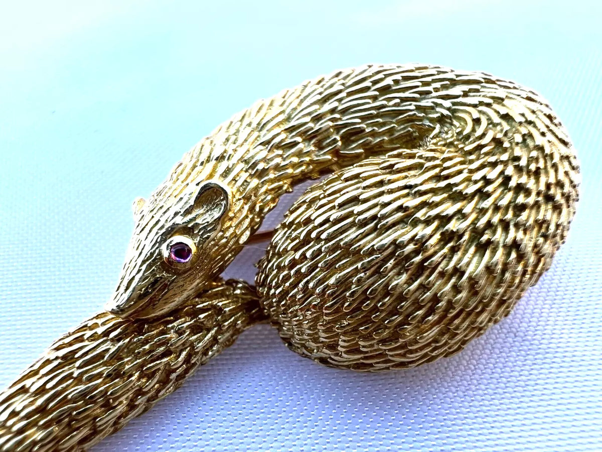 MAGNIFIQUE BROCHE FRANÇAISE EN OR 18 CARATS