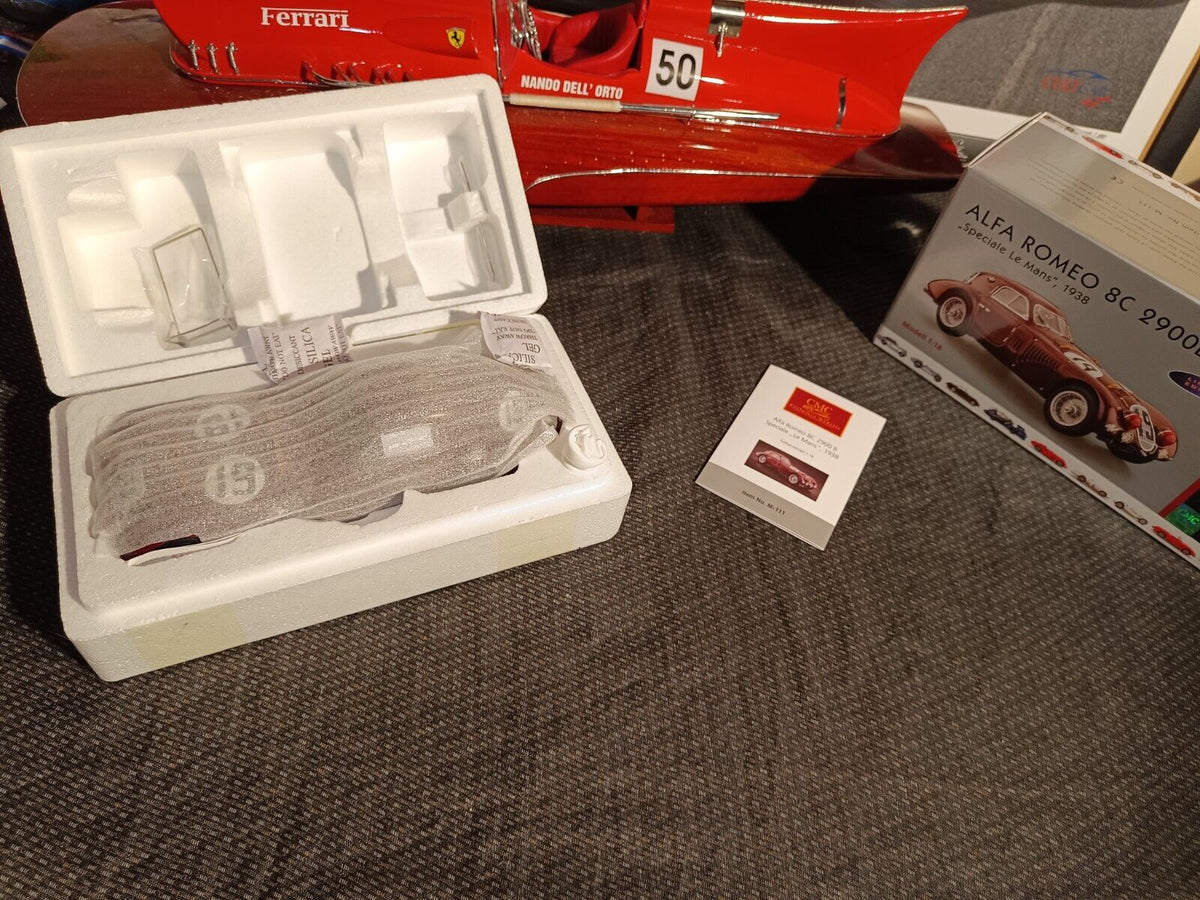 CMC-Modellauto im Maßstab 1:18