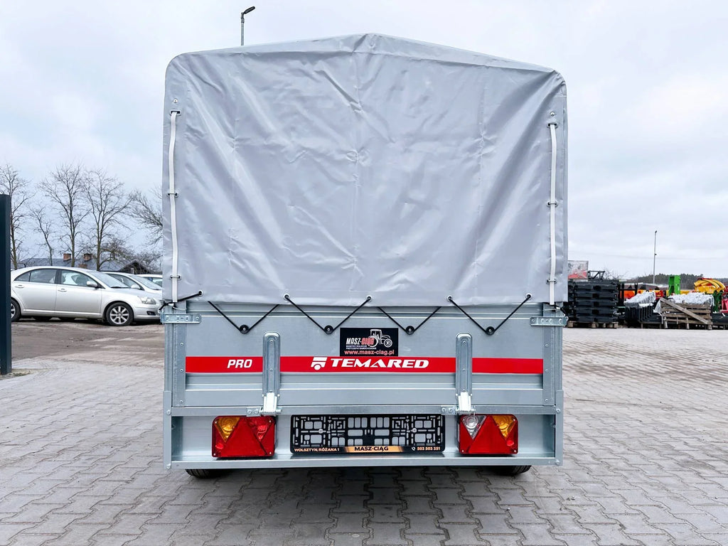 Anhänger voiture zu deux essieux mit bâche  300-750 kg