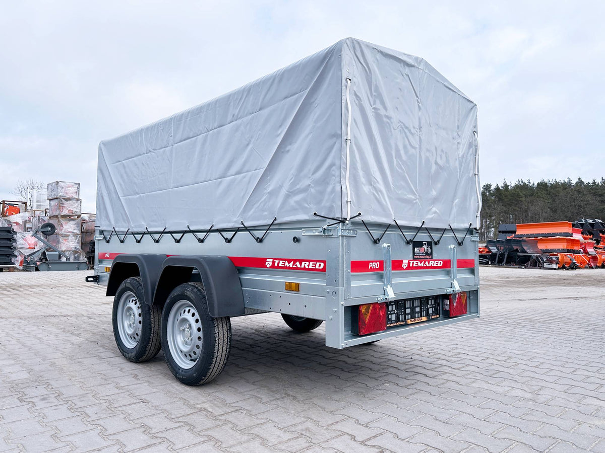 Anhänger voiture zu deux essieux mit bâche  300-750 kg