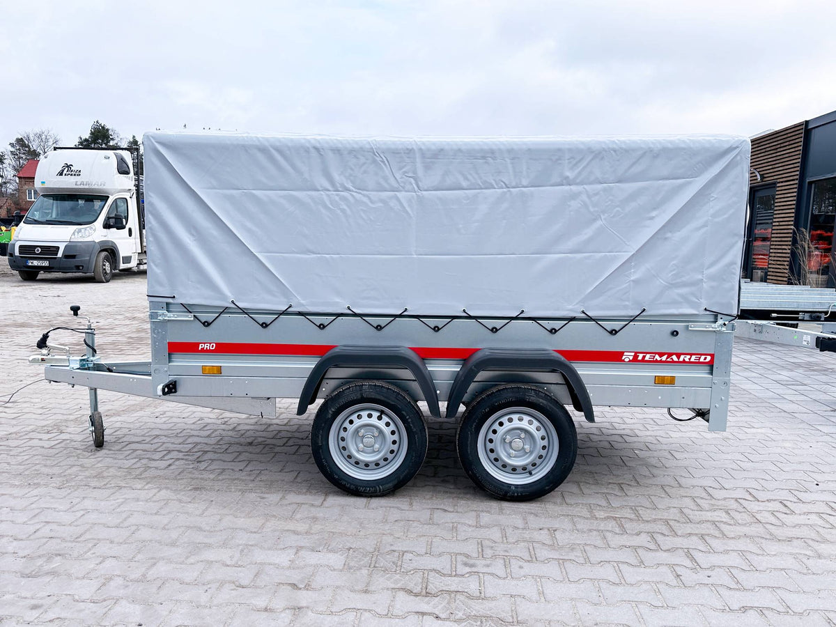 Anhänger voiture zu deux essieux mit bâche  300-750 kg